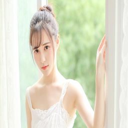 老八日三个媳妇的说说：从网络流行到家庭关系的深思